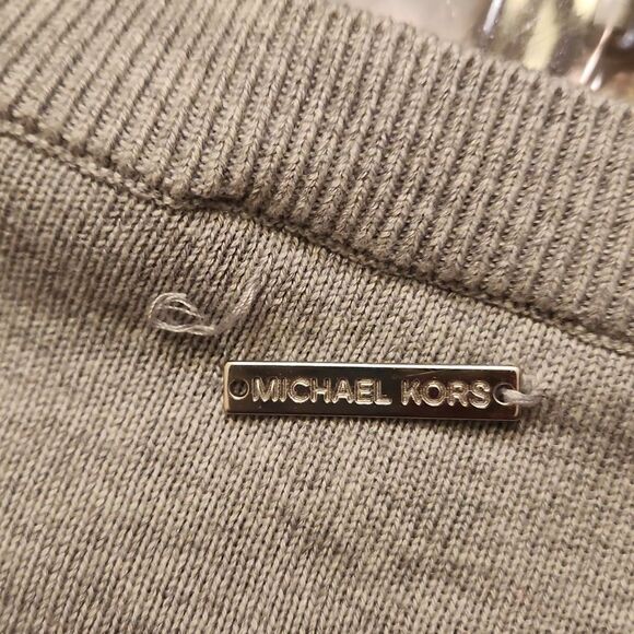 Michael Kors Women's Gray Scoopneck Sweater Size M NWOT - Picture 7 of 7